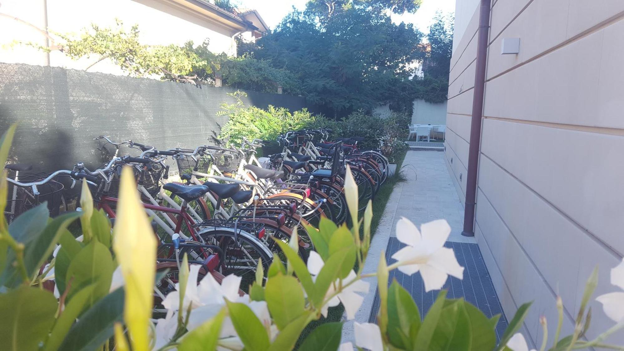 Hotel Villa Barsanti Pietrasanta Exteriör bild