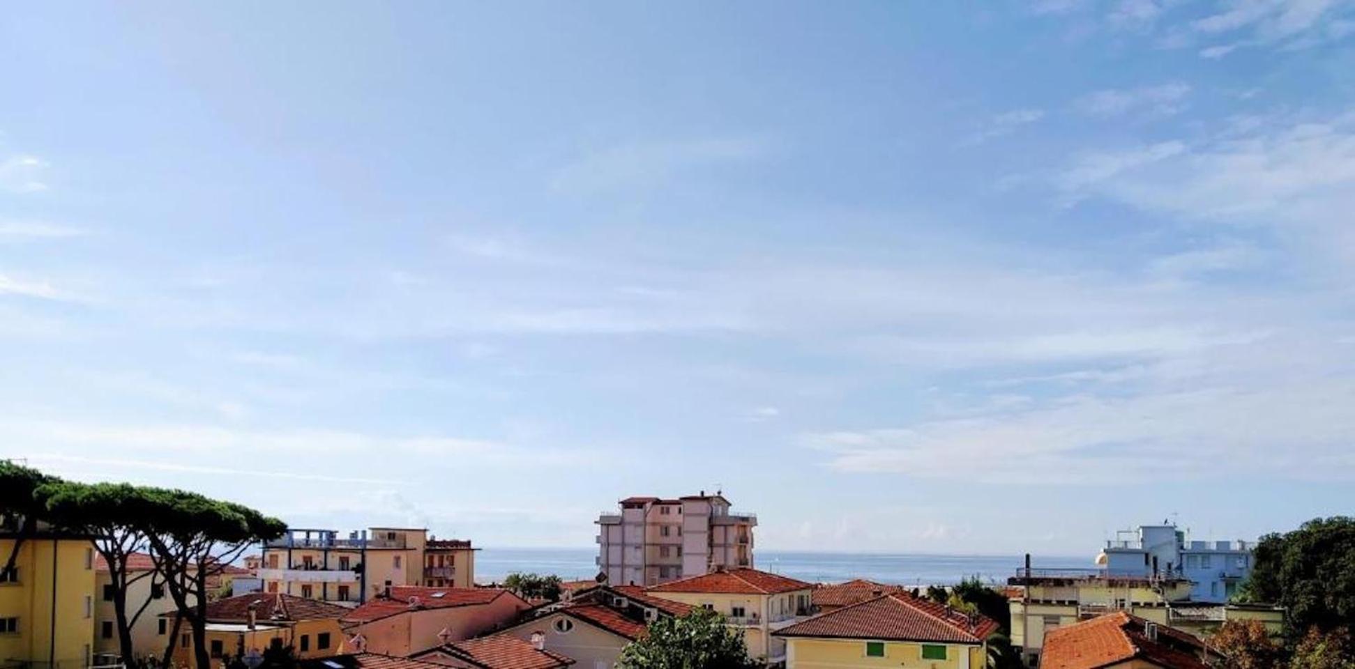 Hotel Villa Barsanti Pietrasanta Exteriör bild