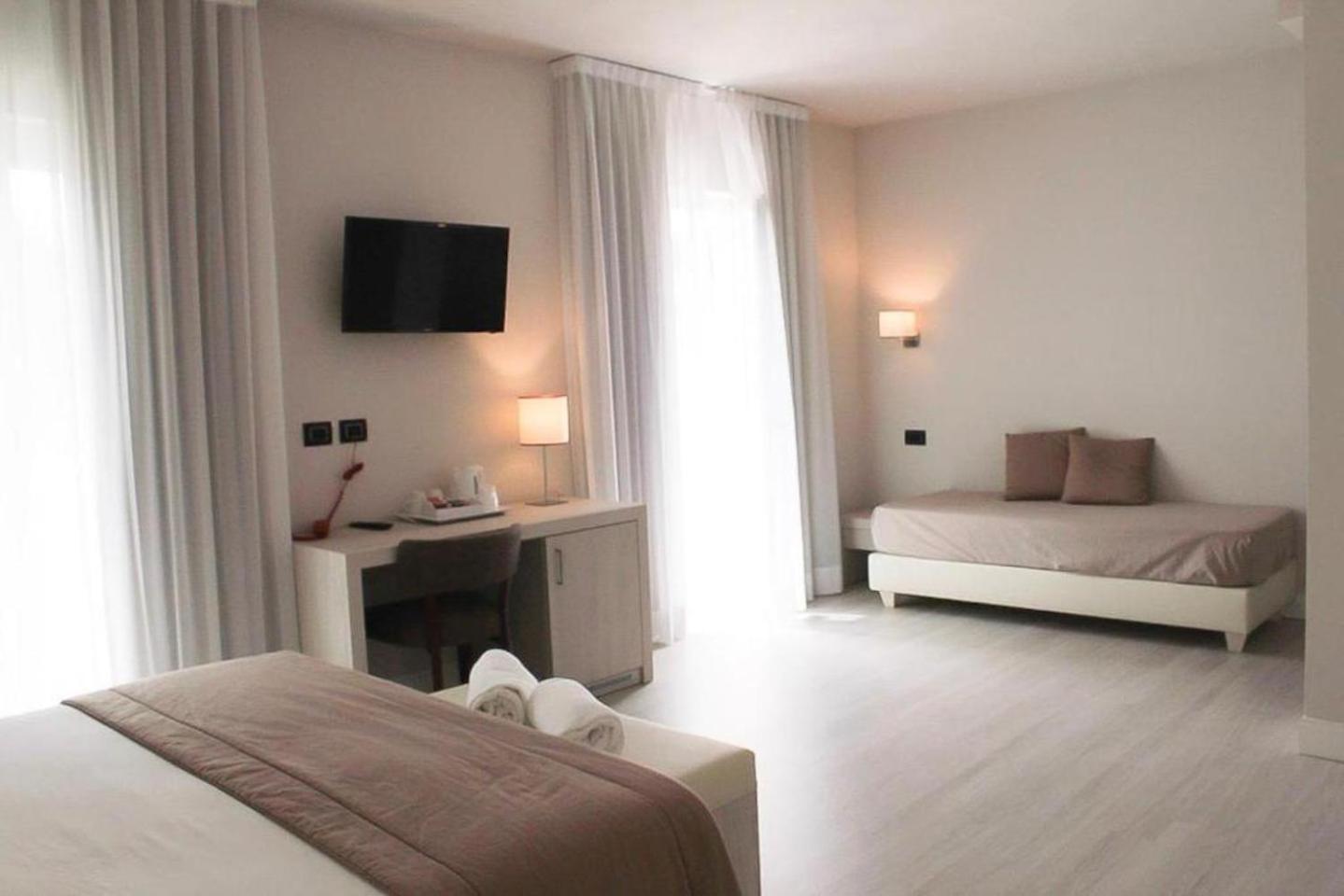 Hotel Villa Barsanti Pietrasanta Exteriör bild